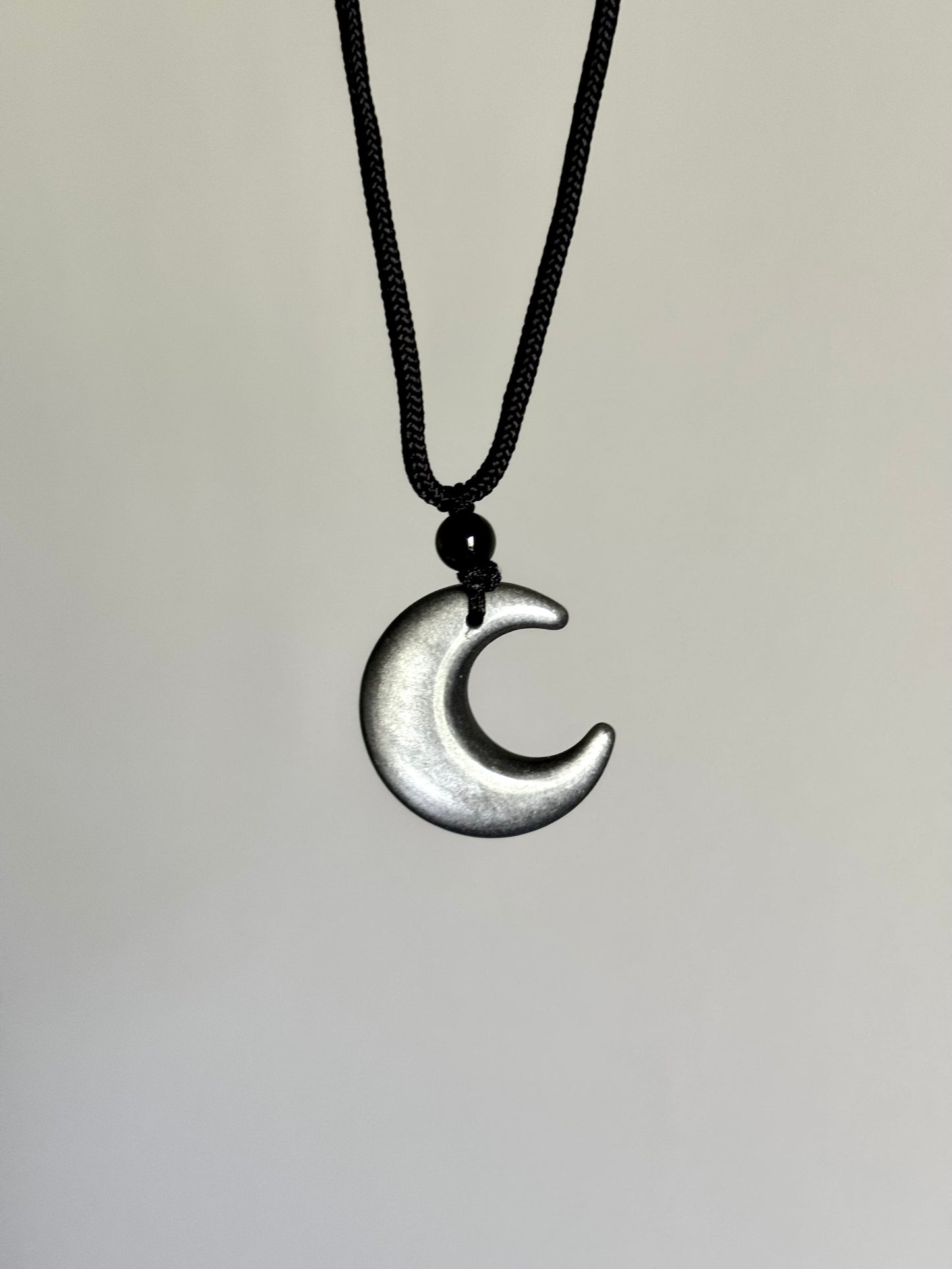 Collier cordon ajustable - Lune Obsidienne argentée