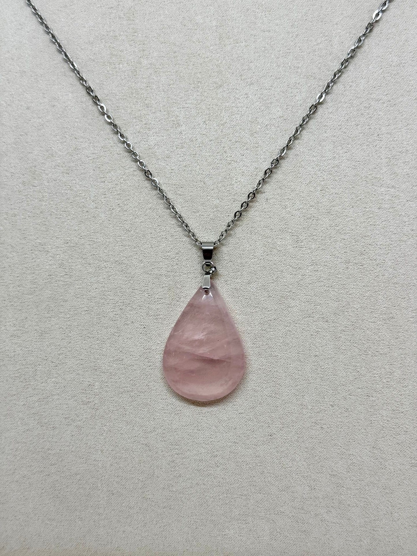 Collier pierre plate goutte Quartz rose - Chaîne en acier inoxydable