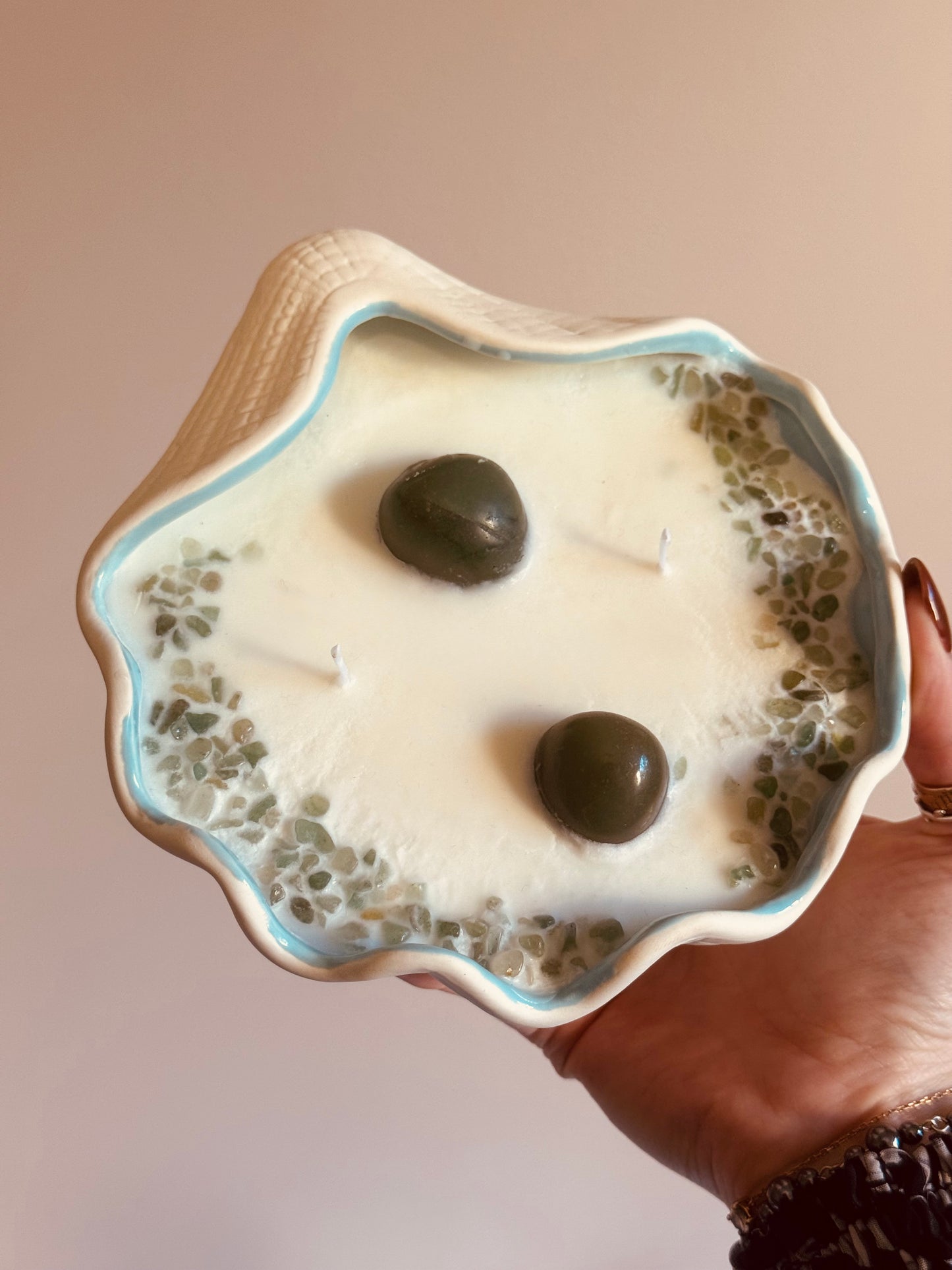 Bougie grand coquillage - myrtille/cassis - Aventurine verte