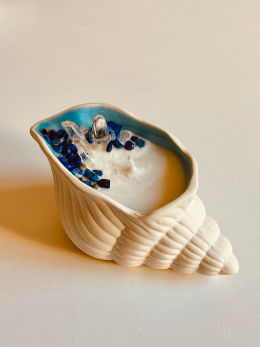 Bougie petit coquillage - cannelle/épices - Lapis-lazuli/Cristal de roche