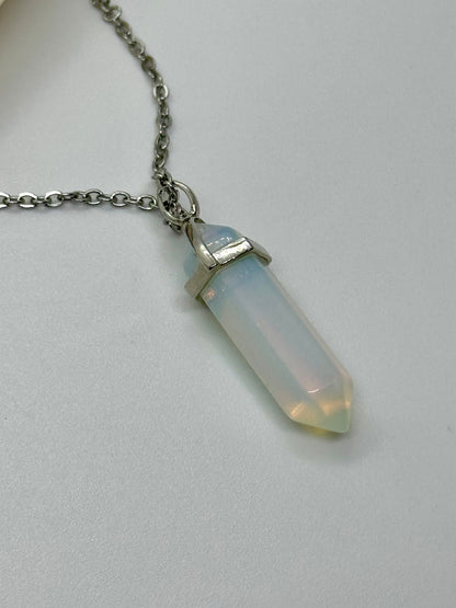 Collier pendentif pointe Opalite - Chaîne acier inoxydable