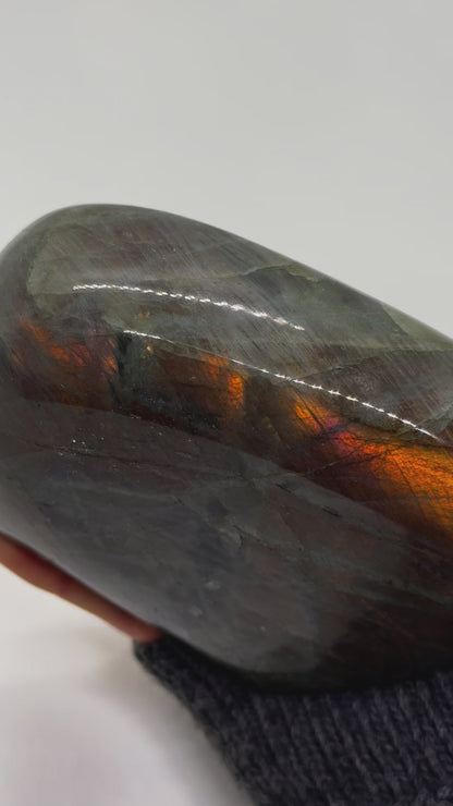 Labradorite - forme libre - 800g